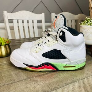 Jordan Athletic Shoes White Black Performance Design